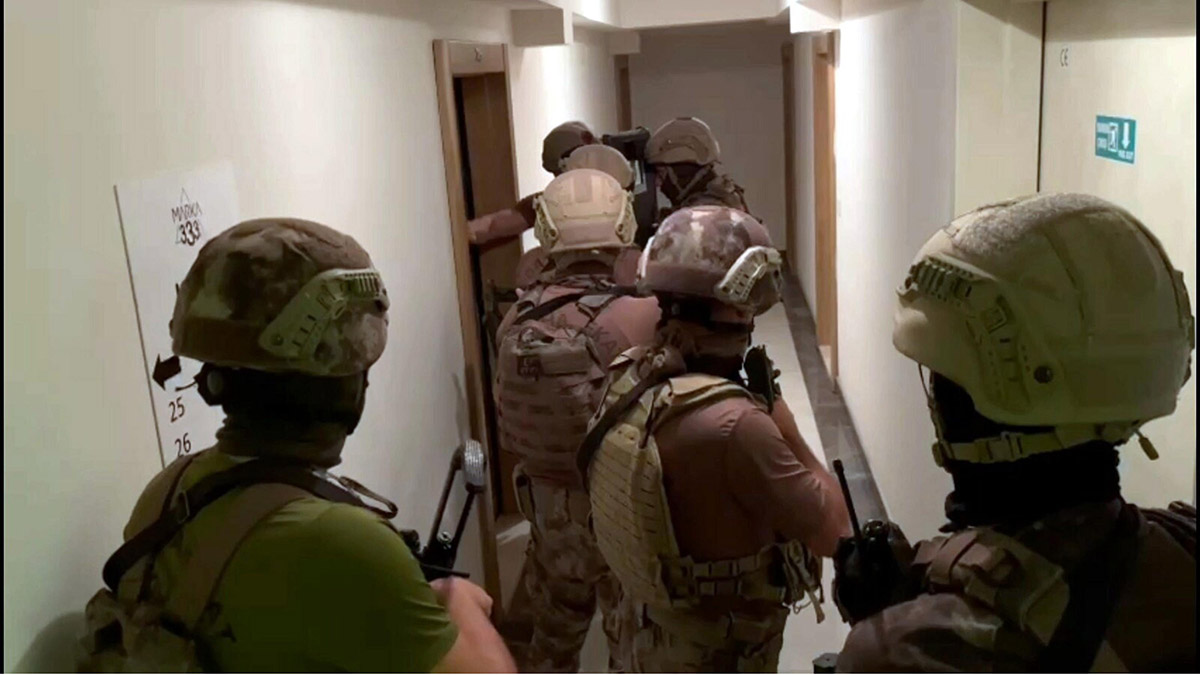 İzmir'de Müsilaj-2 Operasyonu; 18 gözaltı