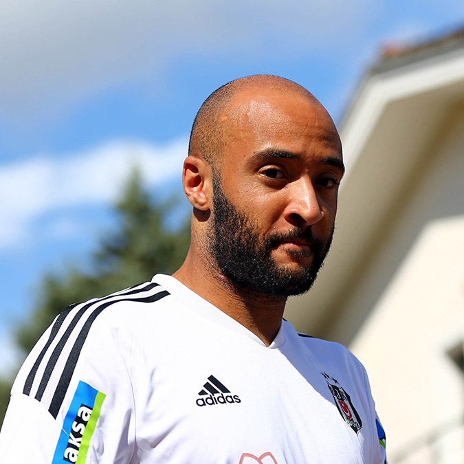 Beşiktaşlı futbolcu Nathan Redmond, "Süper Lig'deki oyun temposunun Premier Lig'den daha düşük olduğunu söyleyebilirim" dedi. 