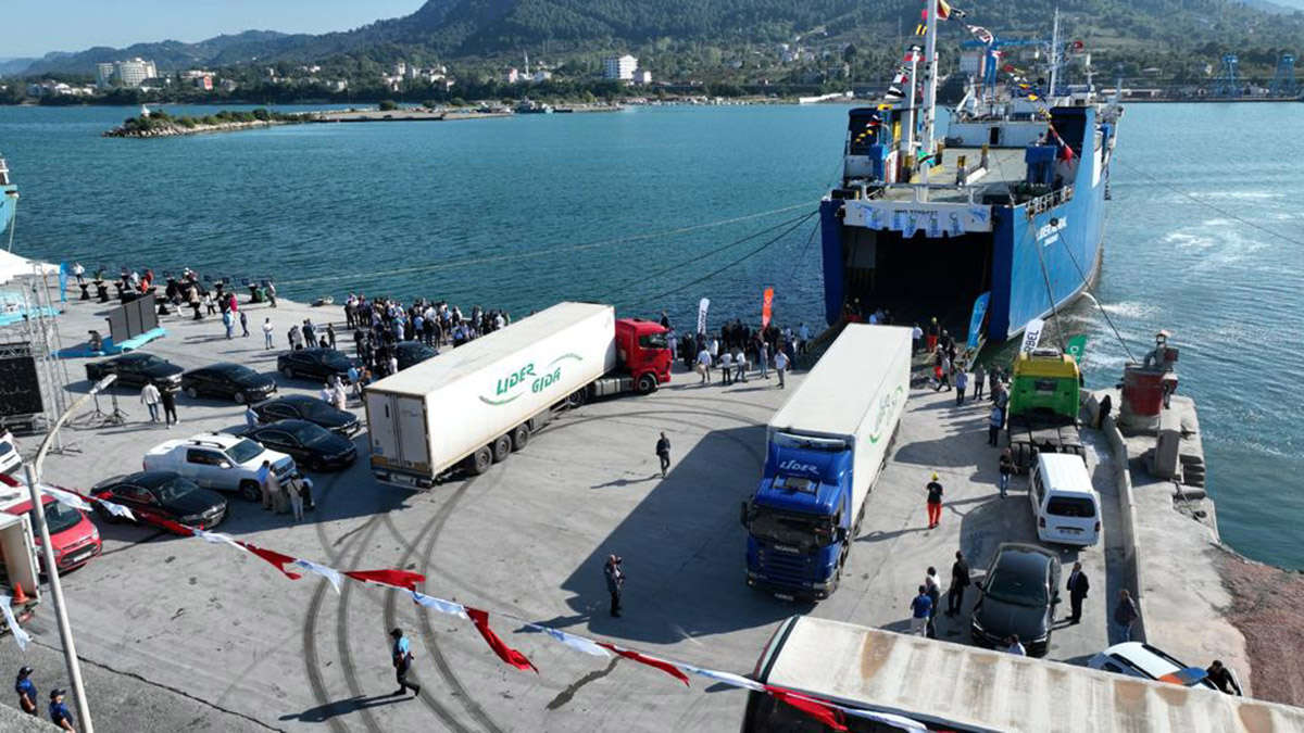 Ünye Limanı'nda yapılan büyütme ve kapasite artışı sonrası Rusya’ya gerçekleşecek olan ilk Ro-Ro ihracatı öncesi tören düzenlendi.