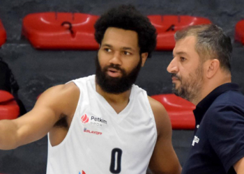 Burak Gören takımını övdü