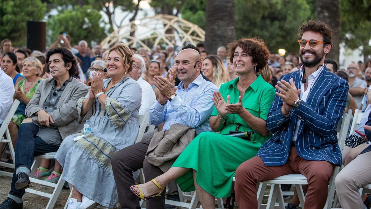 İzmir Sofrası önemli isimleri buluşturdu