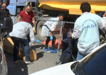 Hafriyat kamyonunun altında kalan kadın öldü