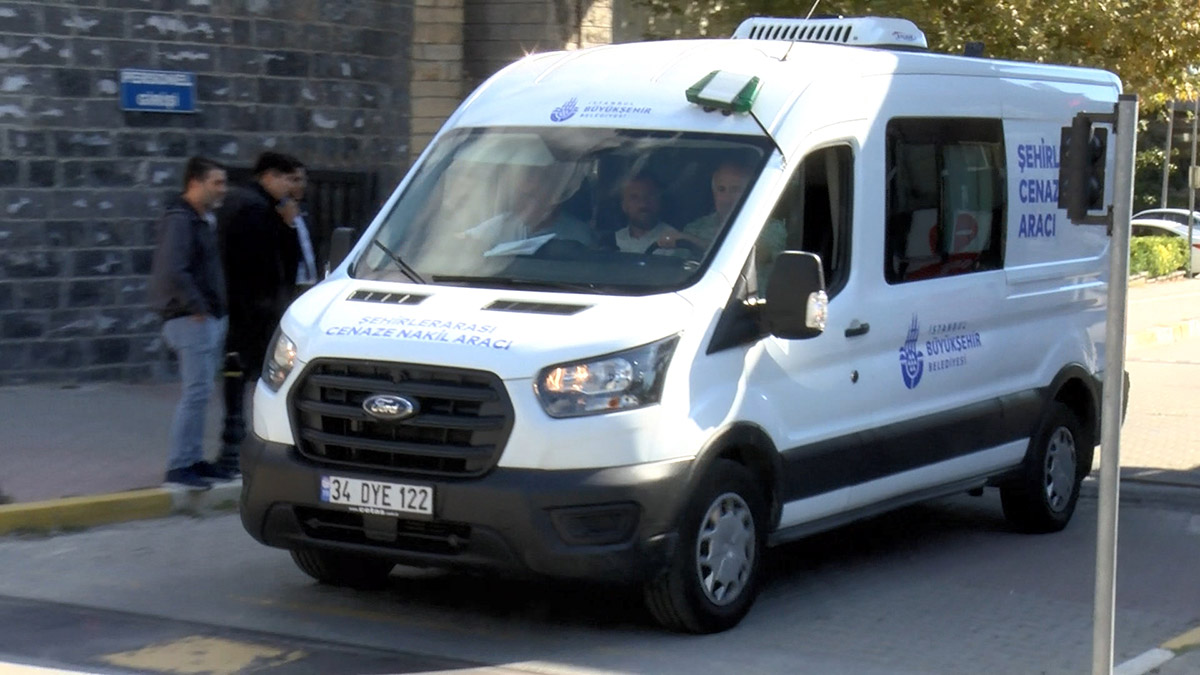 Devrilen vinçte hayatını kaybeden 2 kişinin cenazesi alındı