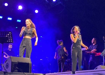 İEF Çim Konserleri'ne Gülşen'in vokal gurubu çıktı