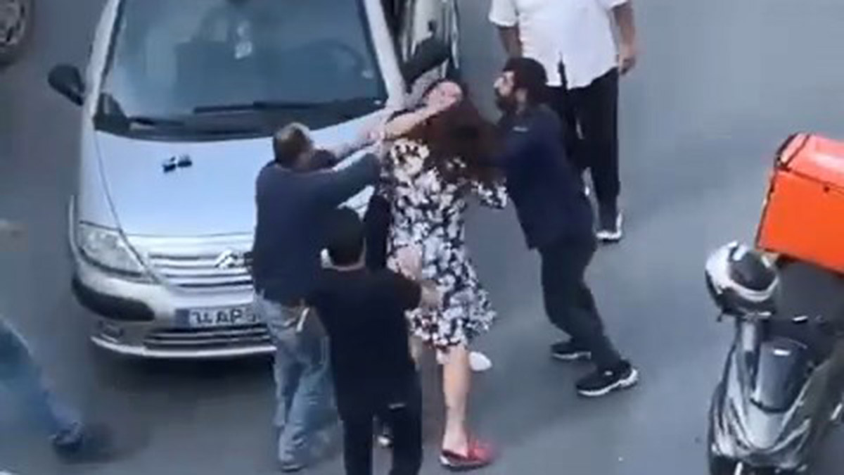 Şişli'de yol verme tartışması; iki kadın kavga etti