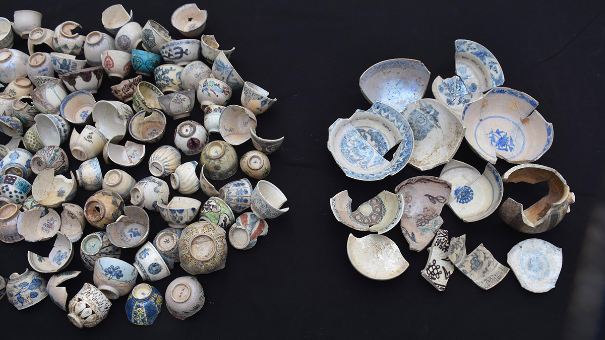 Smyrna Agorası'nda Kütahya fincanı ortaya çıktı