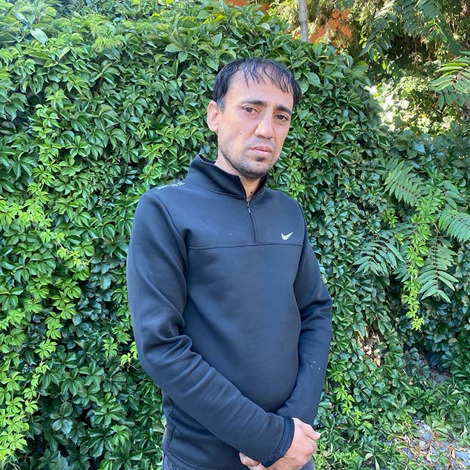 Ankara'da sokakta cesedi bulunan çocuğun, Iraklı Rayyan Hassım (3) olduğu belirlendi. Rayyan'ın ölümüyle ilgili annesinin teyzesi Mine E., gözaltına alınırken, daha önce de çocuğu kaçırdığı öğrenildi.