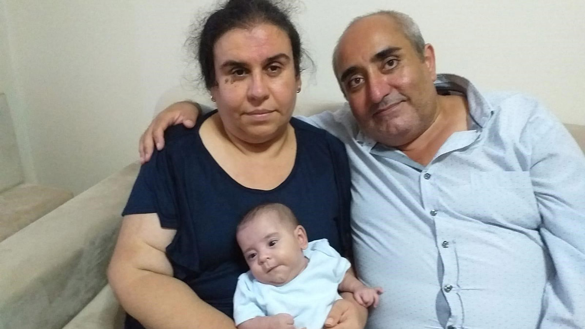 Son kalan yumurtasıyla 44 yaşında anne oldu