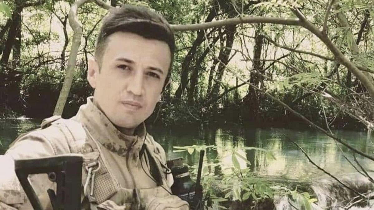 Kamyonetin çarptığı Uzman Çavuş Osman Özsoy kurtarılamadı