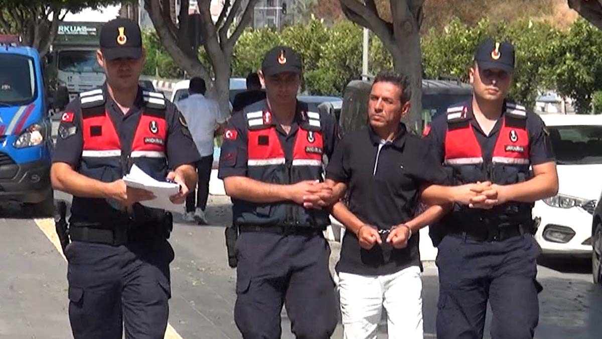 Tartıştığı komşu esnafı öldürdü