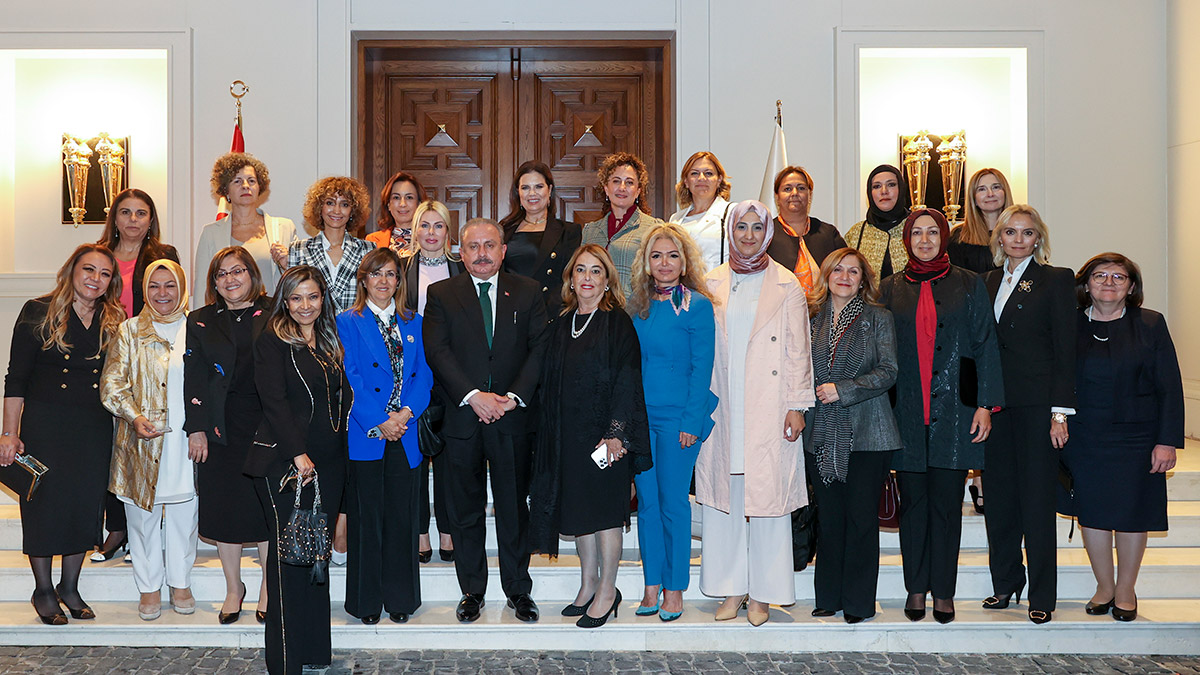 Şentop, başarıya ulaşmış kadınlara ödüllerini verdi