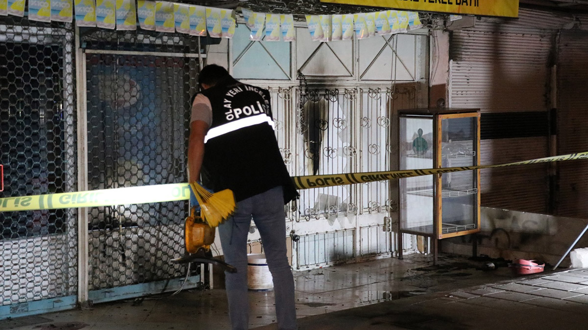 Tekel bayisine molotoflu saldırı
