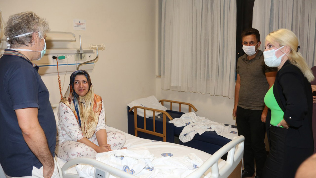 Rahim nakli yapılan ikinci hasta Havva doğum yaptı