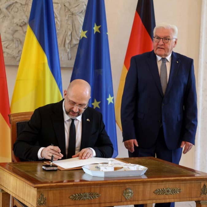 Ukrayna Başbakanı Denis Şmihal Almanya'da