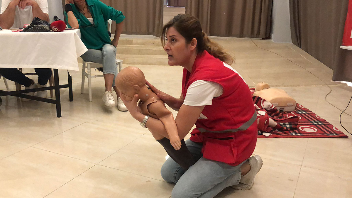 Gazeteciler anısına ilk yardım eğitimi