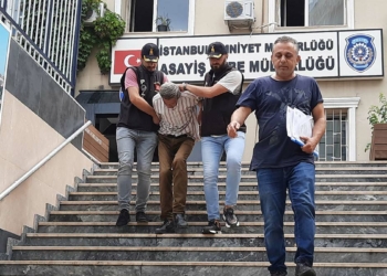 Ağabeyini döverek öldüren şüpheli adliyede