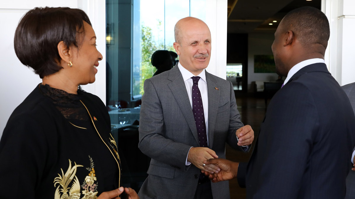 Üniversitelerimizde 50 binden fazla Afrikalı öğrenci var