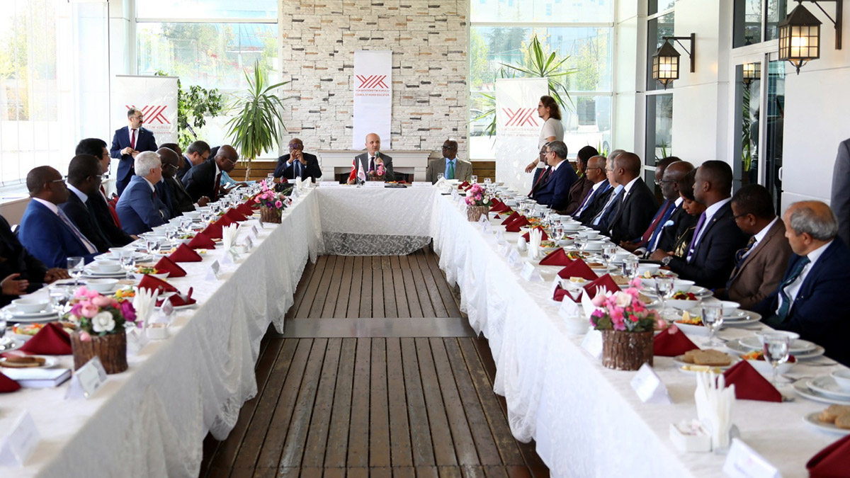 Üniversitelerimizde 50 binden fazla Afrikalı öğrenci var