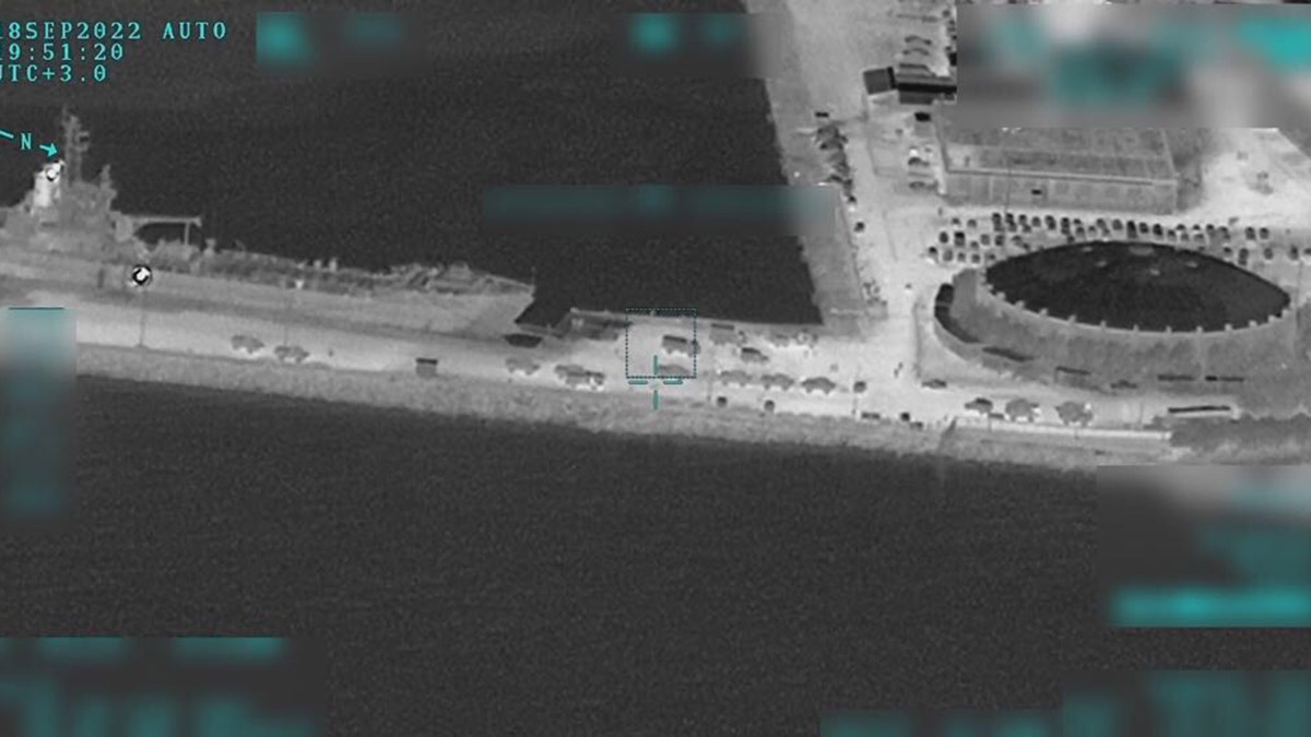 Atina'dan adalara silah sevkiyatı