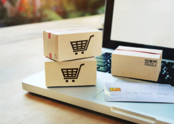 10 kişiden 7'si haftada en az bir kez online alışveriş yapıyor