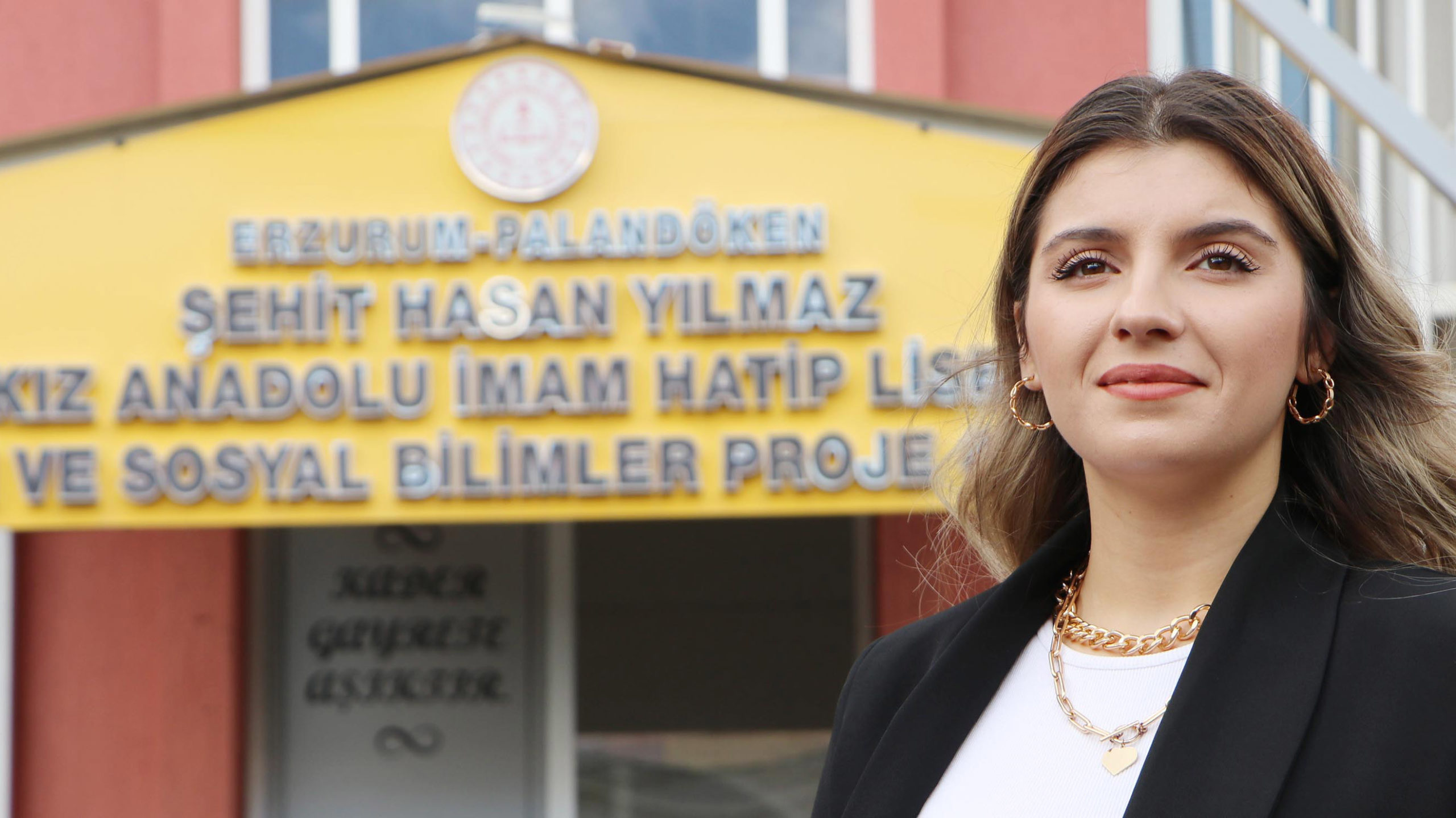 15 Temmuz şehidinin gazi kızı ağlattı