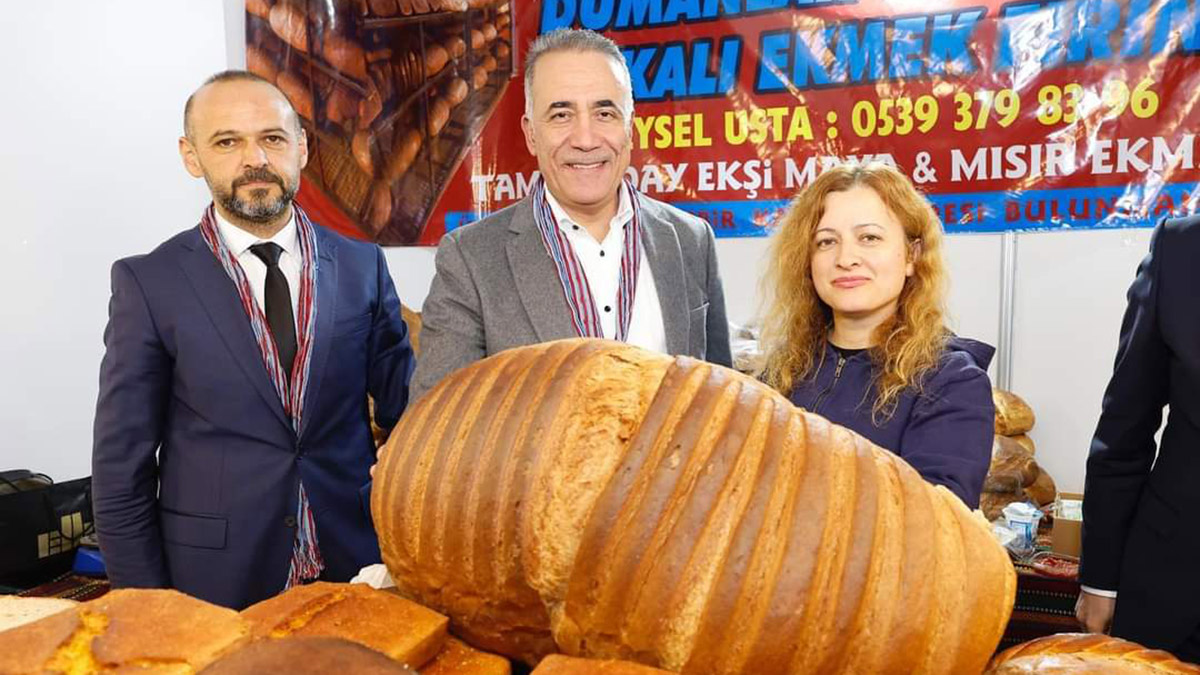 Sultangazi Belediyesi ve Sultangazi Trabzonlular Derneği iş birliğiyle 1'inci Kuymak Festivali düzenlendi.