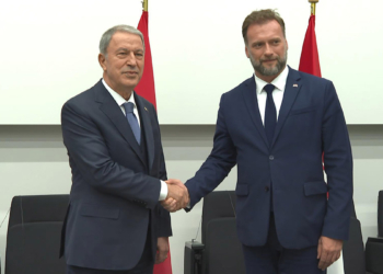 Akar, Hırvatistan Savunma Bakanı ile görüştü
