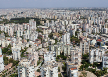 Antalya'da lüks dairelerin kirası 100 bin lirayı aştı