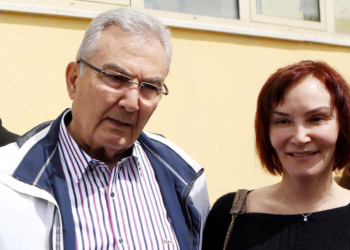Aslı Baykal CHP'den istifa etti