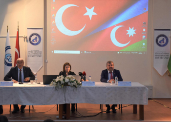Azerbaycan panelinde 'Tek millet iki devlet' vurgusu