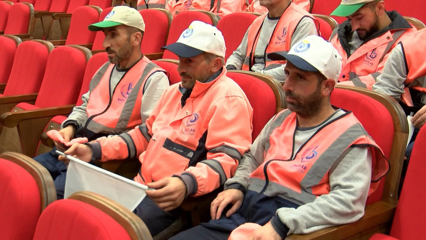 Bagcilar belediyesi toplu is sozlesmesine imza attib - yerel haberler - haberton