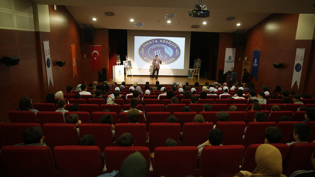 Başakşehir'e 'Sanata Dönüşen Atık Kağıtlar' projesi