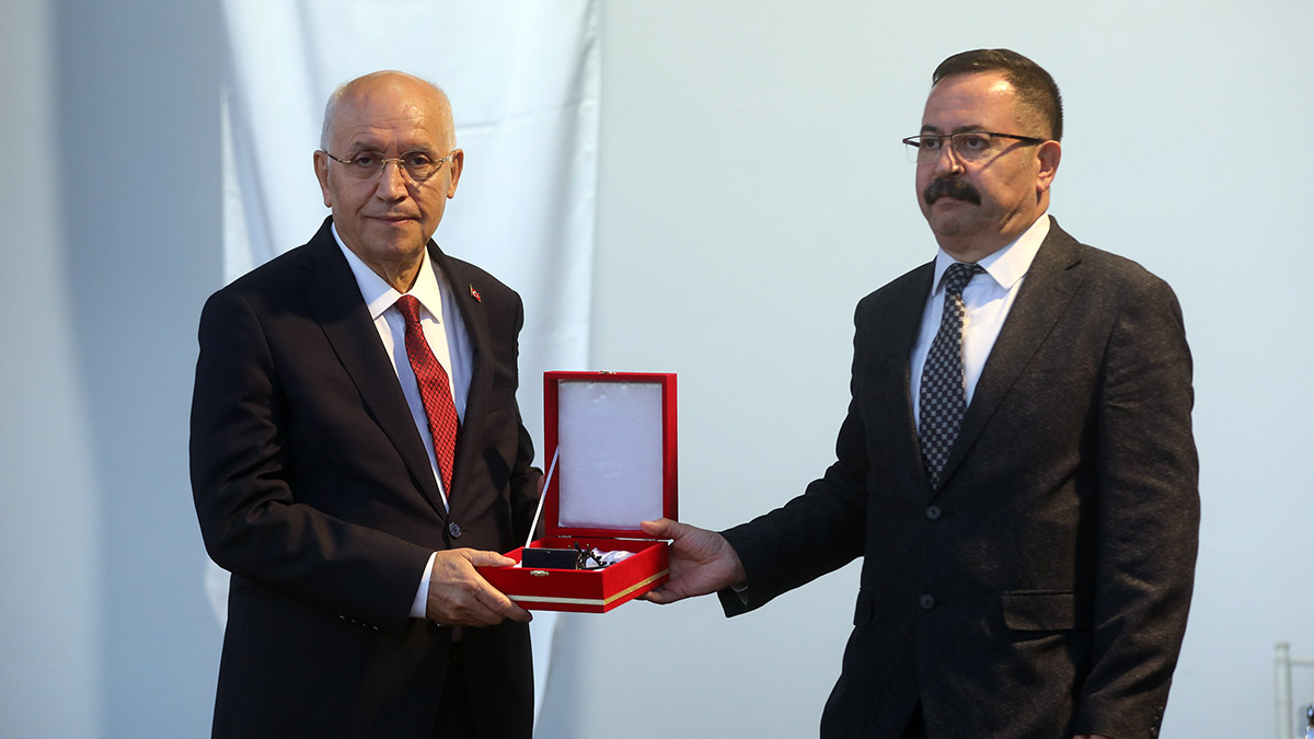 Başkan Yaşar'a Sağlık Özel Ödülü verildi