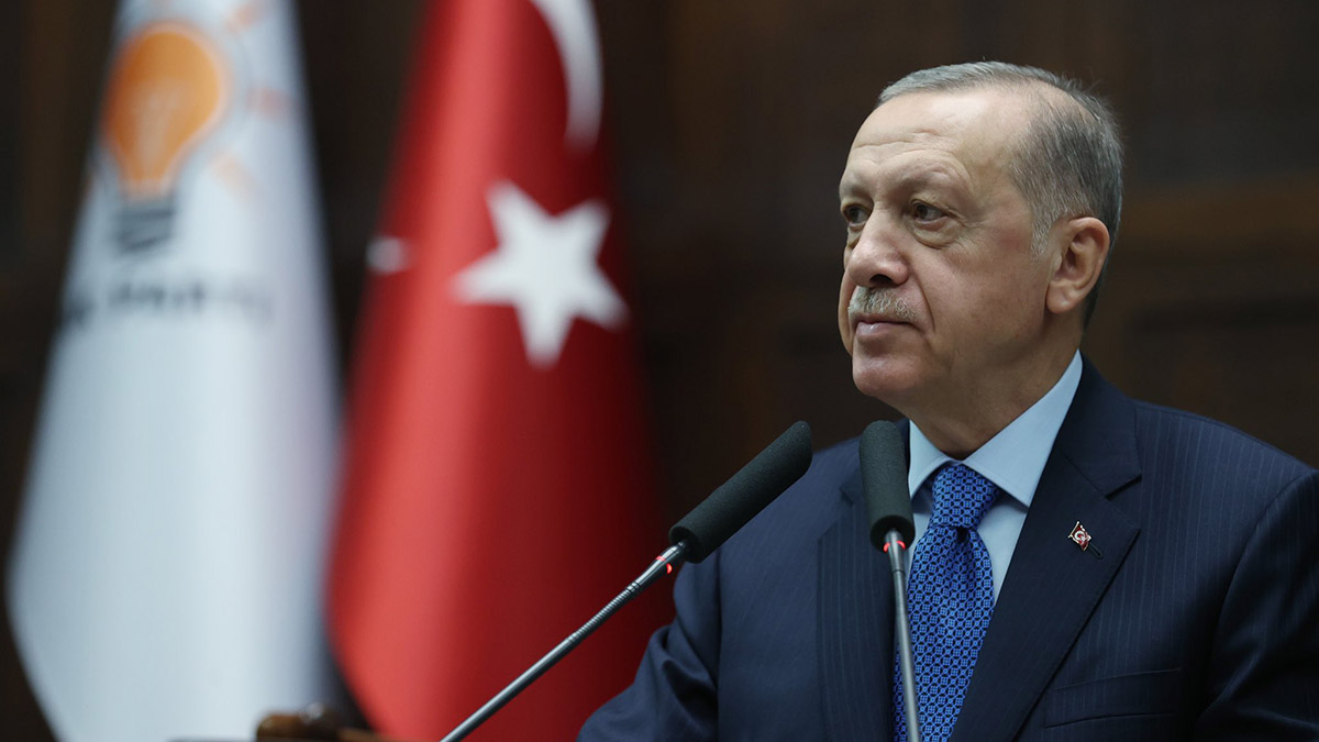 Başörtüsü konusunu ülke gündeminden çıkardık