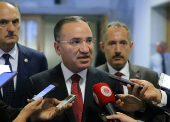 Başörtüsü yasağı CHP zihniyetinin uygulaması