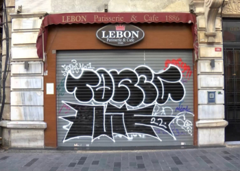 Beyoğlu'nda 212 yıllık Lebon pastanesi kapandı