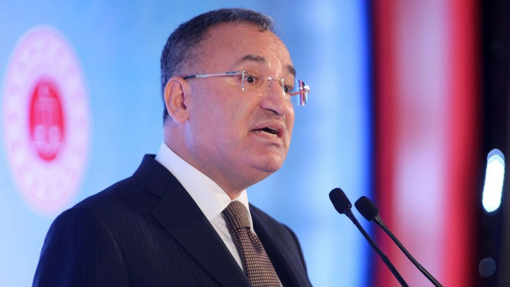 Bozdağ'dan başörtüsü düzenlemesine açıklama