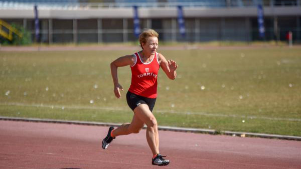 Çiçek Solon, hayalini 80 yaşında gerçekleştirecek