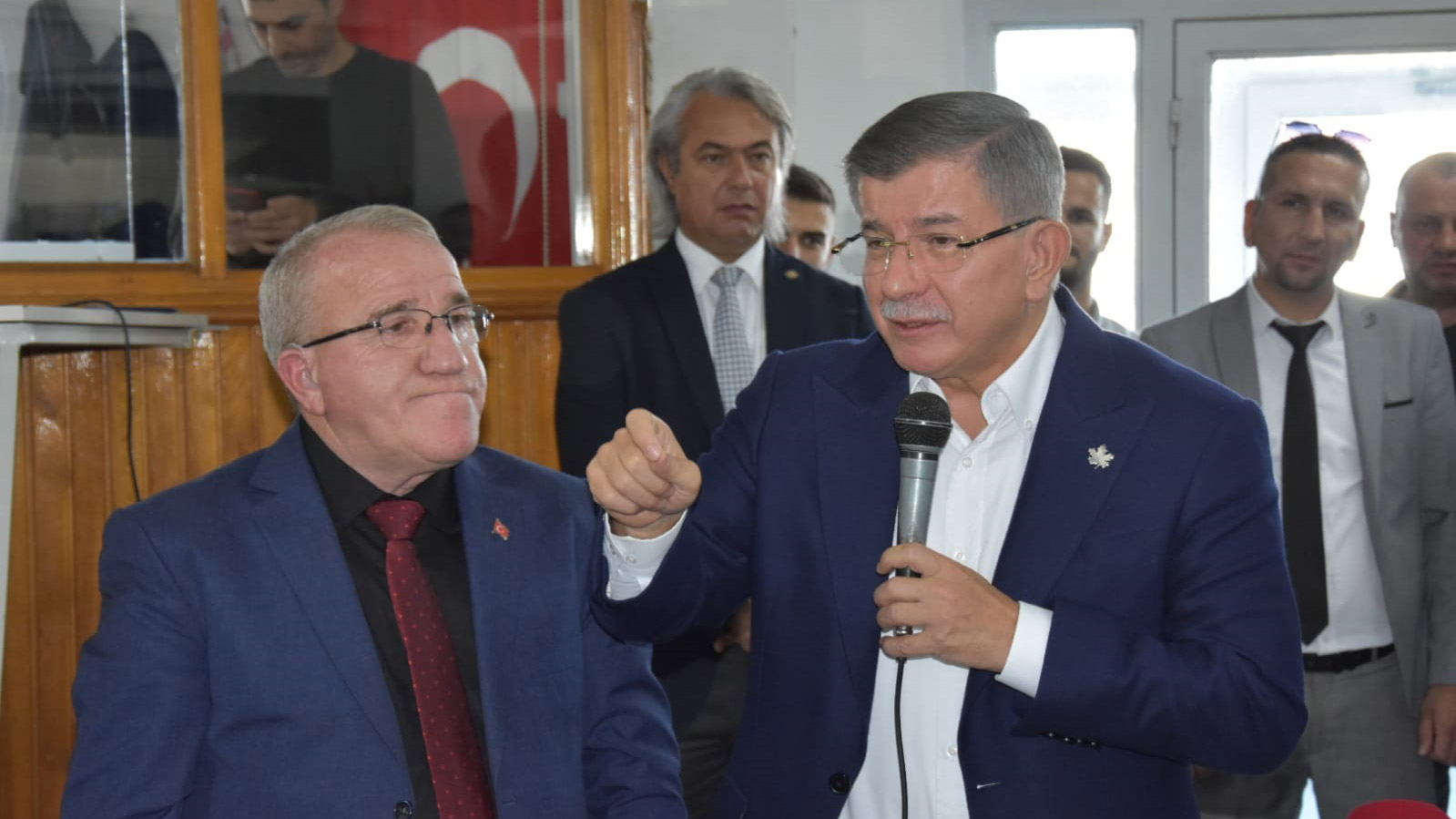 Davutoğlu, İnegöl Taşıyıcılar Kooperatifi'nde