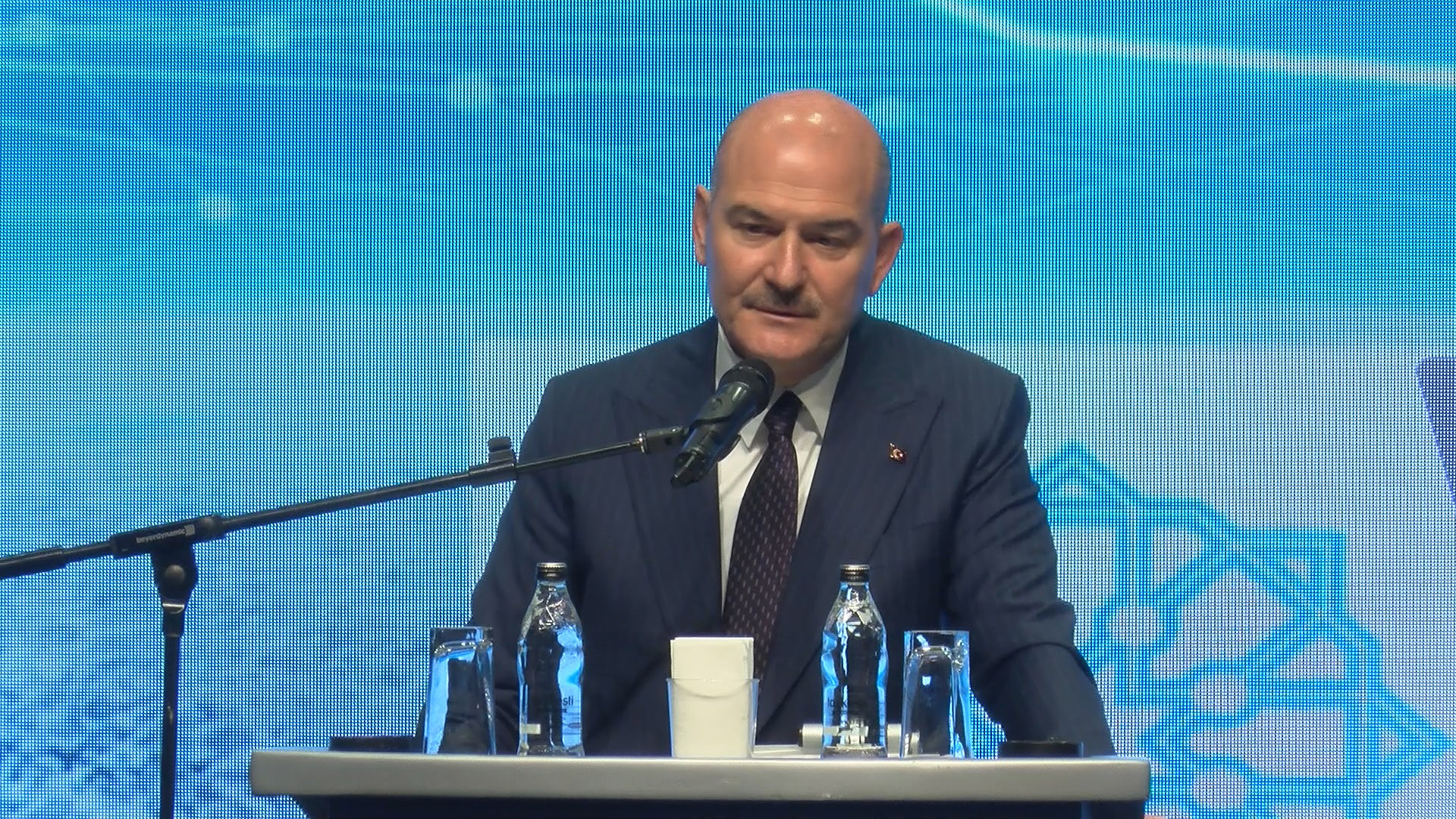 Dezenformasyon yasasının daha katısı Almanya'da var