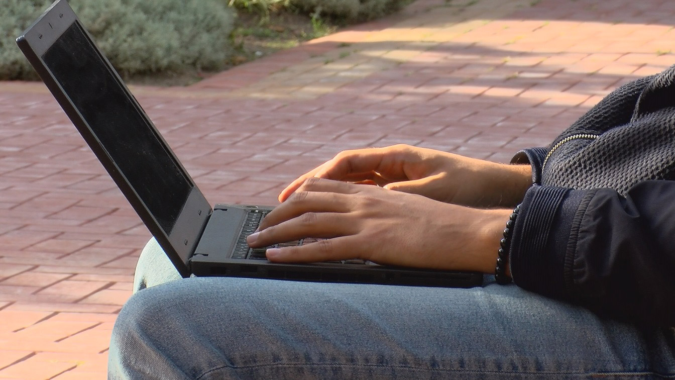 Dizüstü bilgisayar kullanımına dikkat