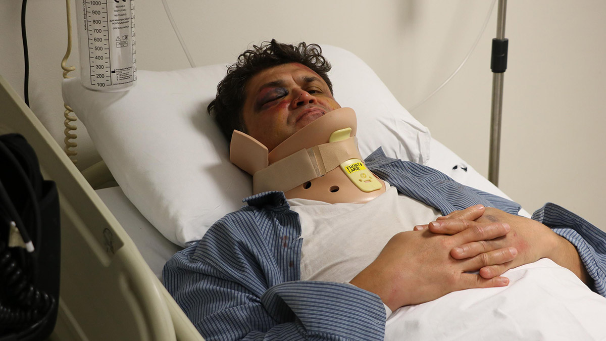 Doktor 1'i hasta yakını 3 kişinin saldırısına uğradı