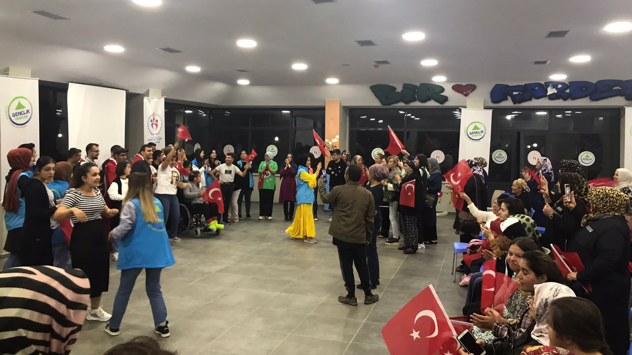 Engelli bireyler Mersin Kampı'nda buluştu