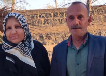 Eşinin cenazesine yetişmeye çalışırken kazada öldü