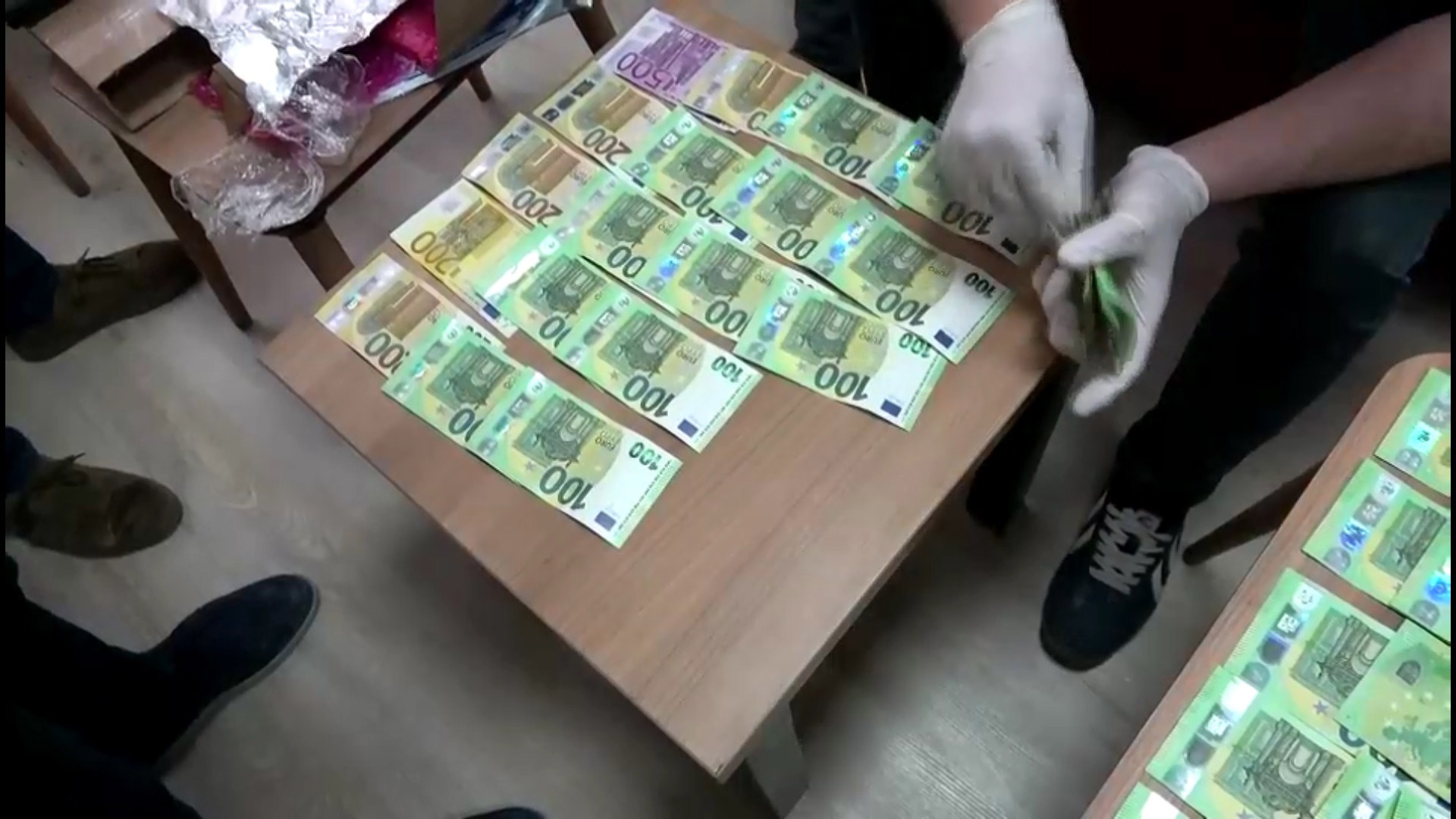 FETÖ'nün mali yapılanmasına operasyon: 623 gözaltı