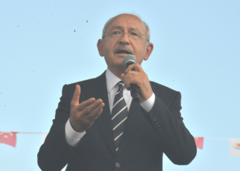 Hiç kimsenin adamı değilim
