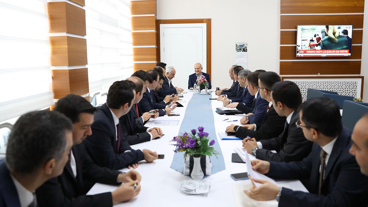 Hizmette sonuna kadar emrinize amadeyiz