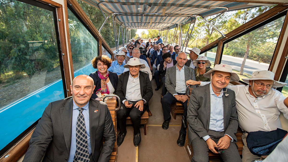 İEKKK'de yeni dönem Flamingo Yolu'nda başladı