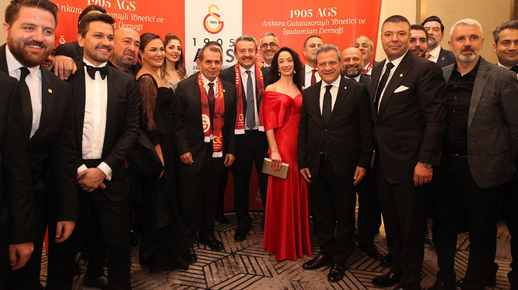 İlk Cumhuriyet Balosu Ankara Galatasaraylılardan