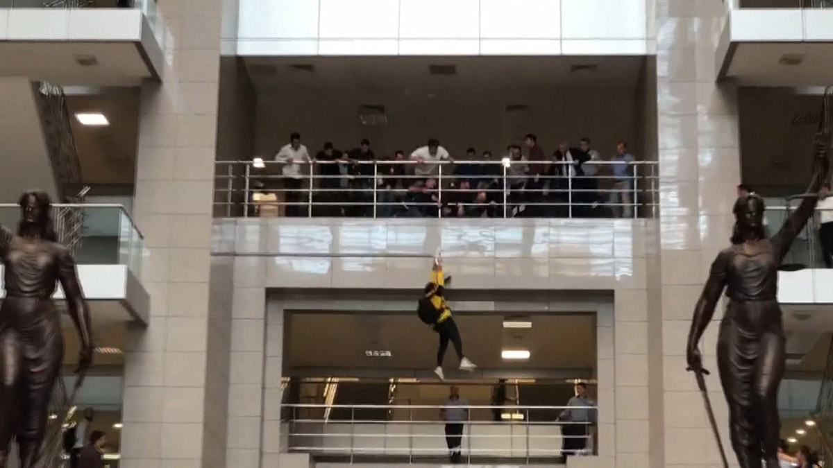 İstanbul Adliyesi'nde intihar girişimi